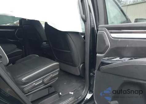 2025 Cadillac Escalade Premium Luxury z USA, uszkodzony, nr VIN 1GYS9BRL6SR362107